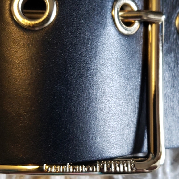 SOLD. Authentic Gianfranco Ferre big buckle belt - Picture 2 of 11